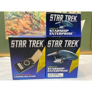 Star Trek: Light-Up Starship Enterprise & Communicator (RP Minis)